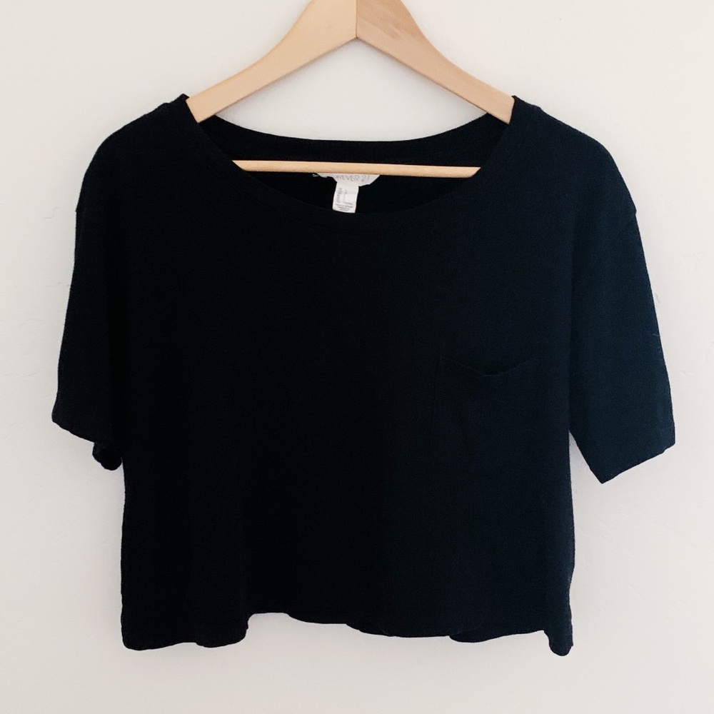 Basic Pocket Oversized Black Crop Top
